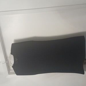 Sleeveless Fitted Black Dress